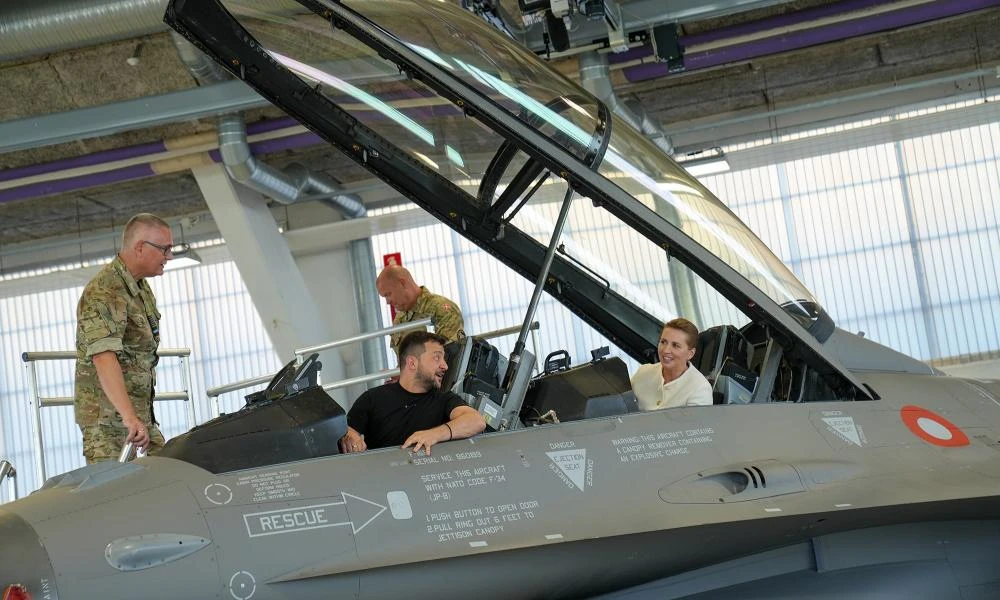 Η Νορβηγία στέλνει δύο F-16 στη Δανία για την εκπαίδευση Ουκρανών πιλότων